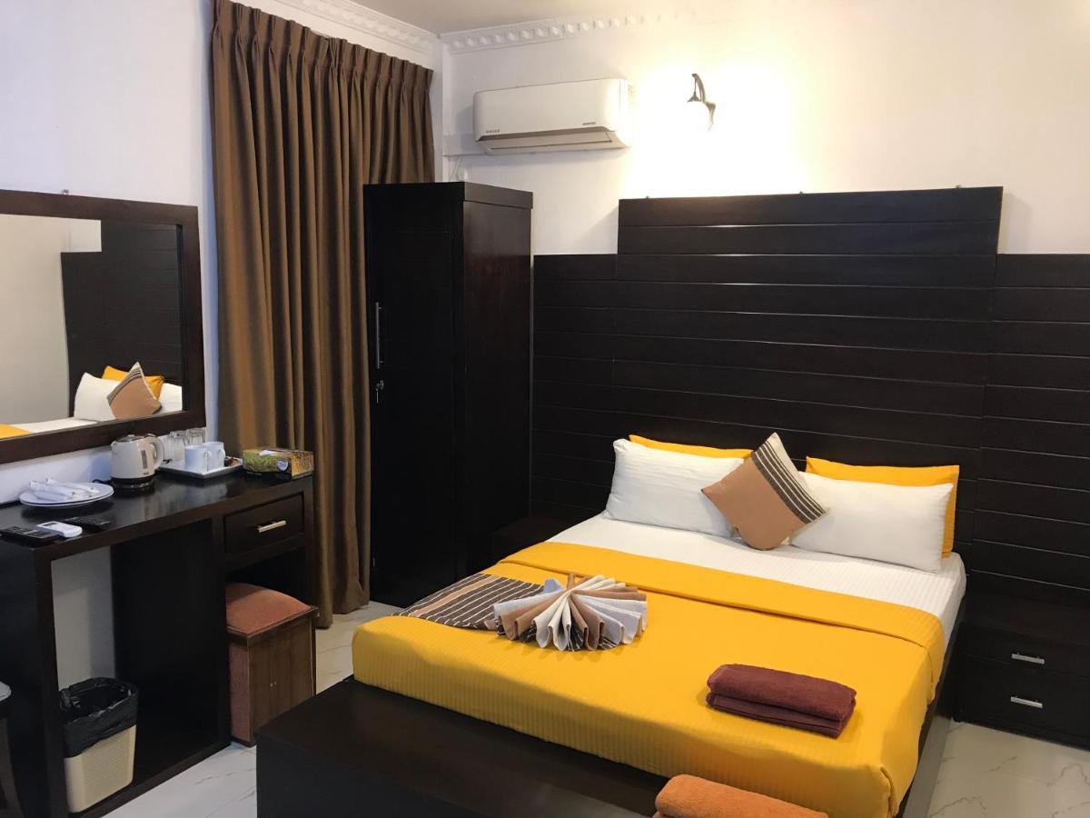 OYO MotelVIP Colombo Exterior foto